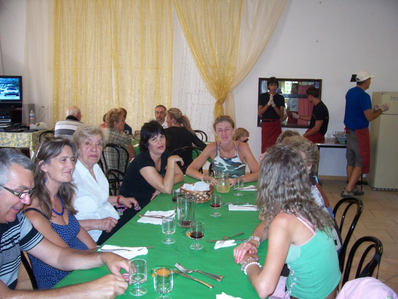  Image name: Estate202.jpg 
 width: 801 pixel 
 height: 602 pixel 
 Size: 406343 bytes 
 Click to enlarge 